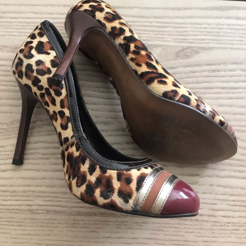 Scarpin animal best sale print arezzo