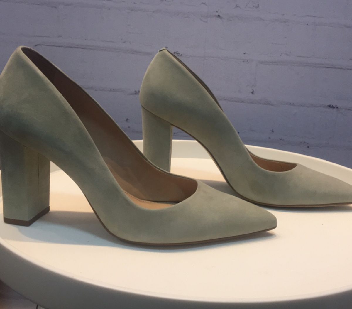 sapato salto grosso arezzo