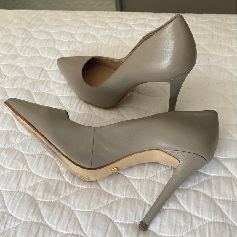 Scarpin Arezzo Salto Agulha Cinza 36 Salto 10 Sapato Feminino
