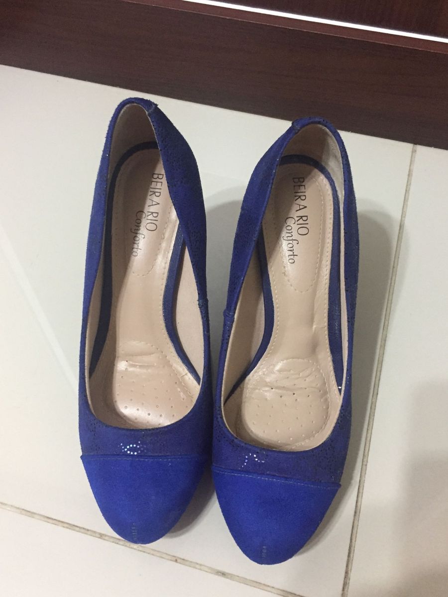 scarpin beira rio azul