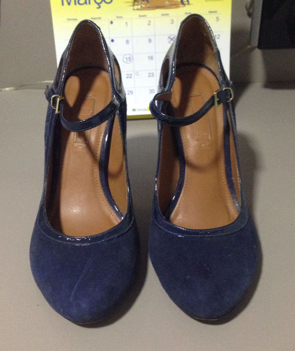scarpin bico redondo arezzo