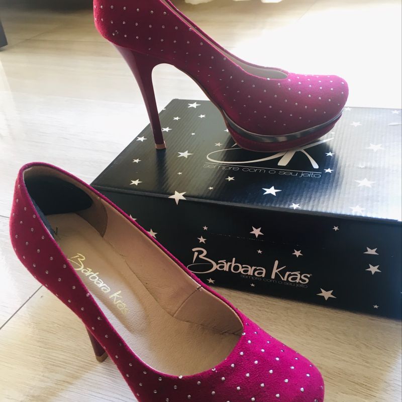 Scarpin Boneca Meia Pata Carmim B rbara Kr s Sapato Feminino B rbara Kr s Usado 47997499 enjoei