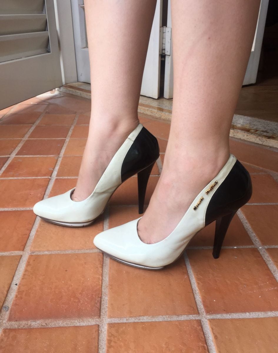 sapato branco carmen steffens