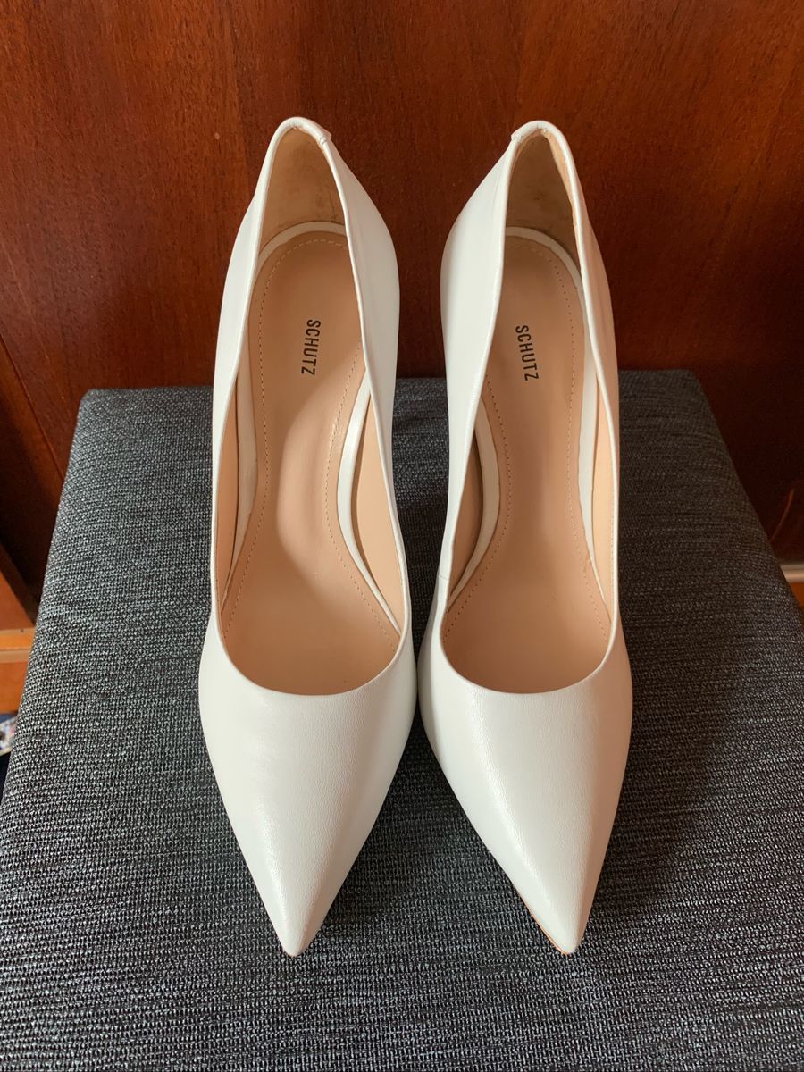 scarpin schutz branco