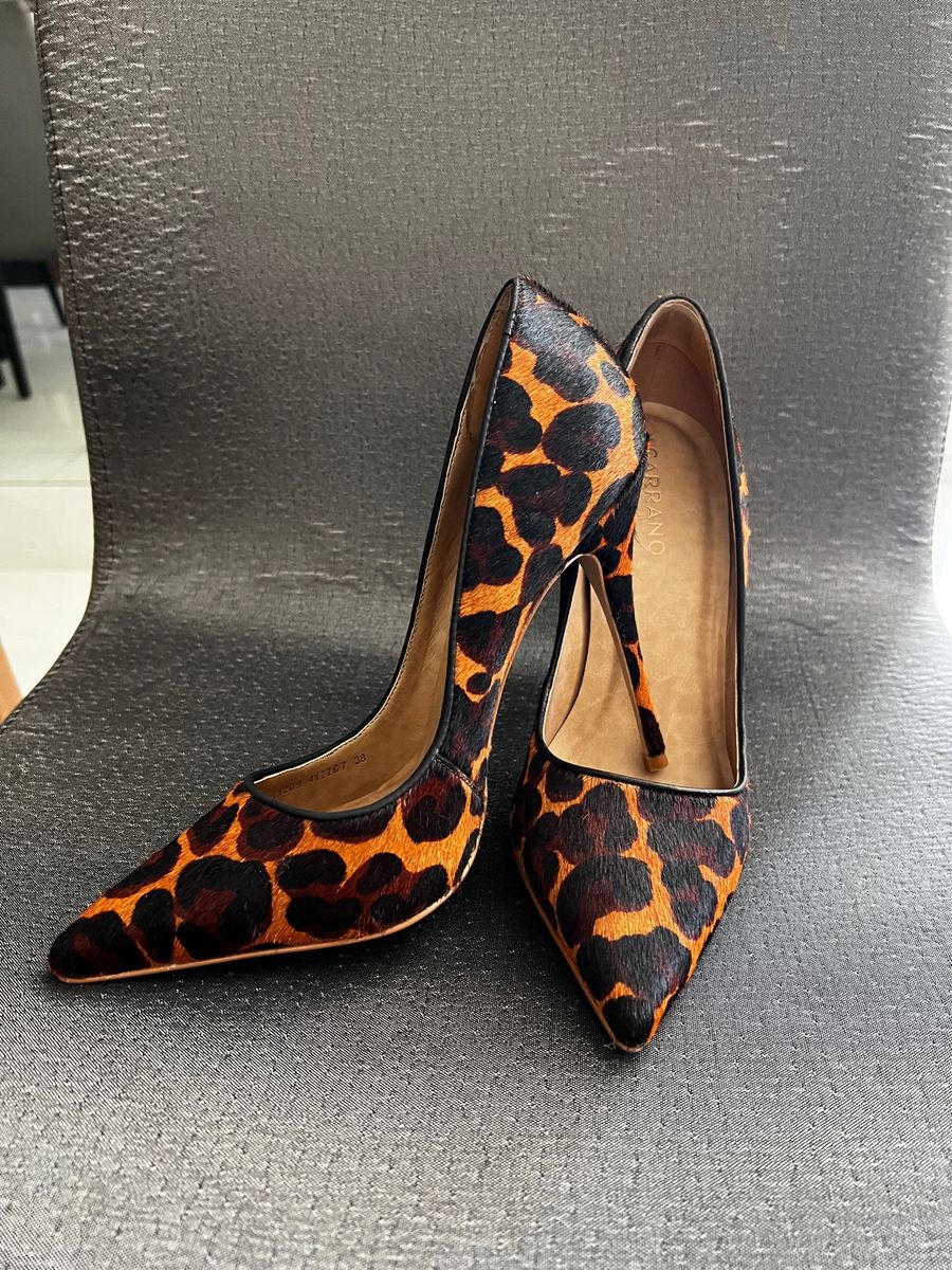 Scarpin carrano hot sale animal print