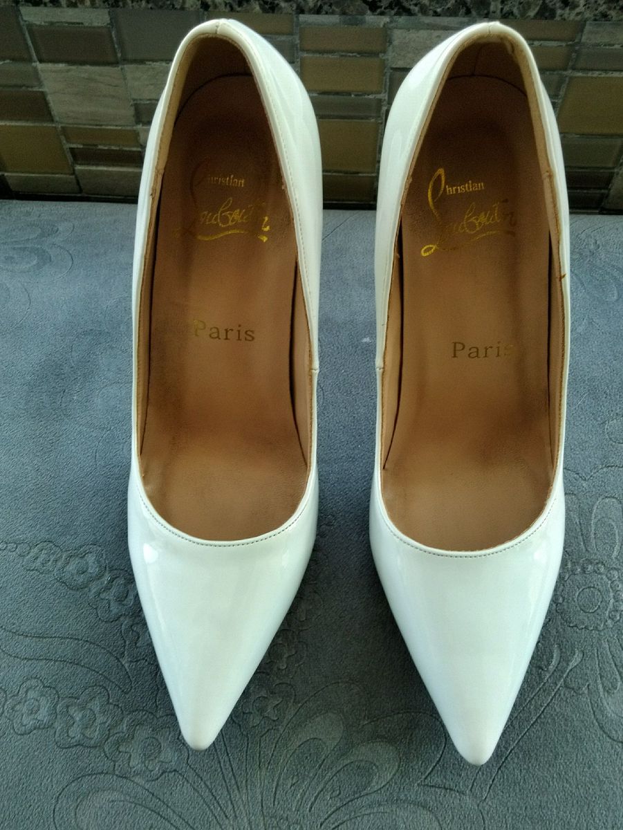 sapato louboutin branco