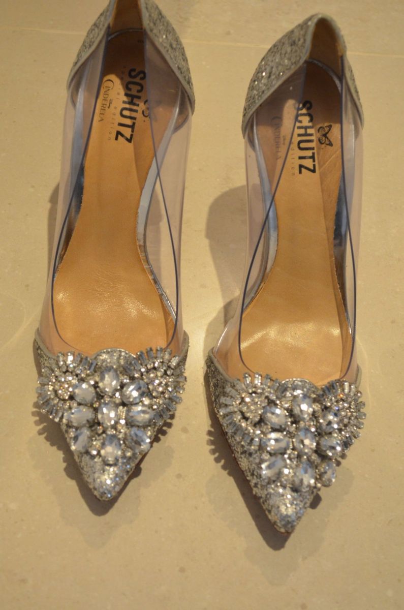 scarpin cinderela schutz