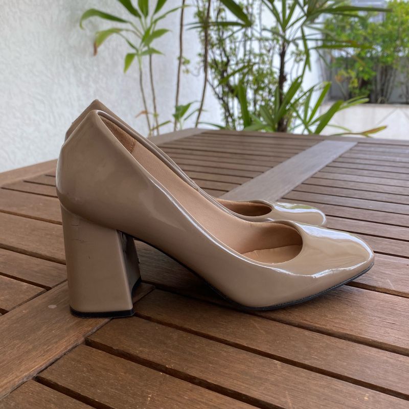 Scarpin 2024 cinza verniz