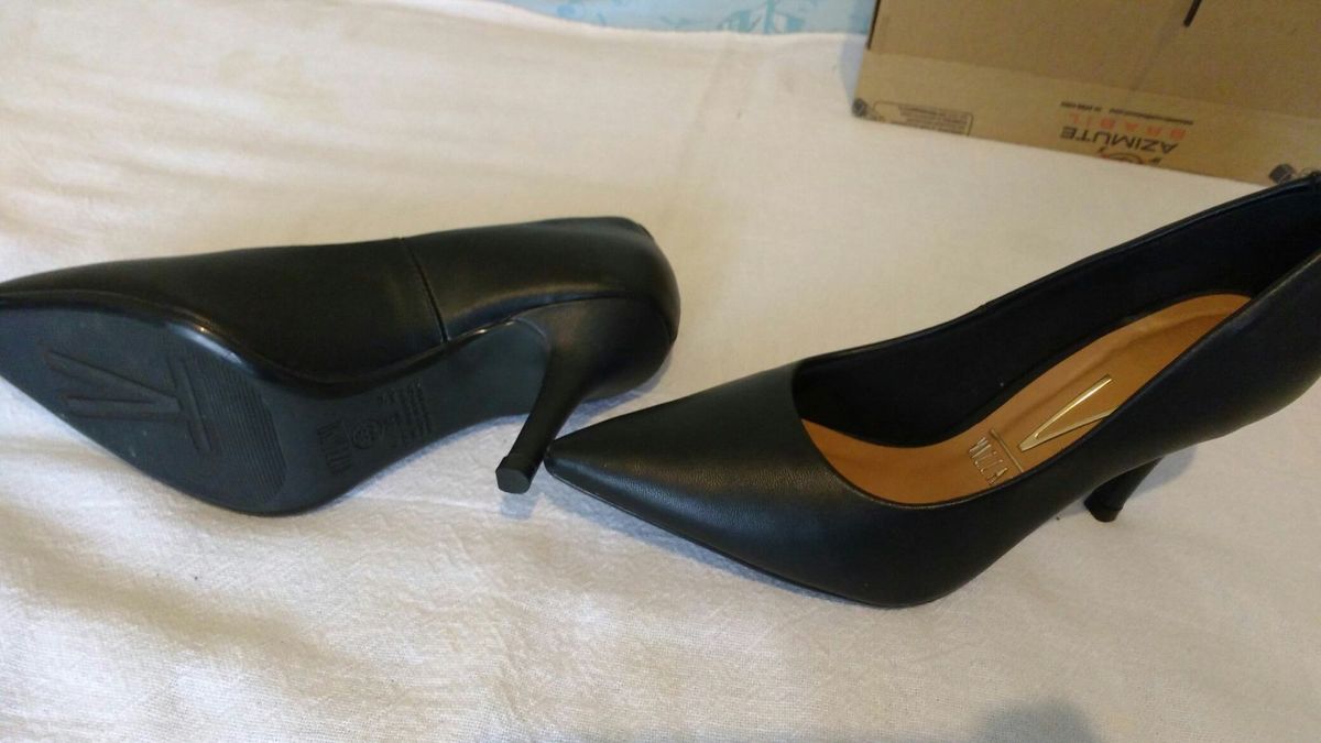 scarpin vizzano couro