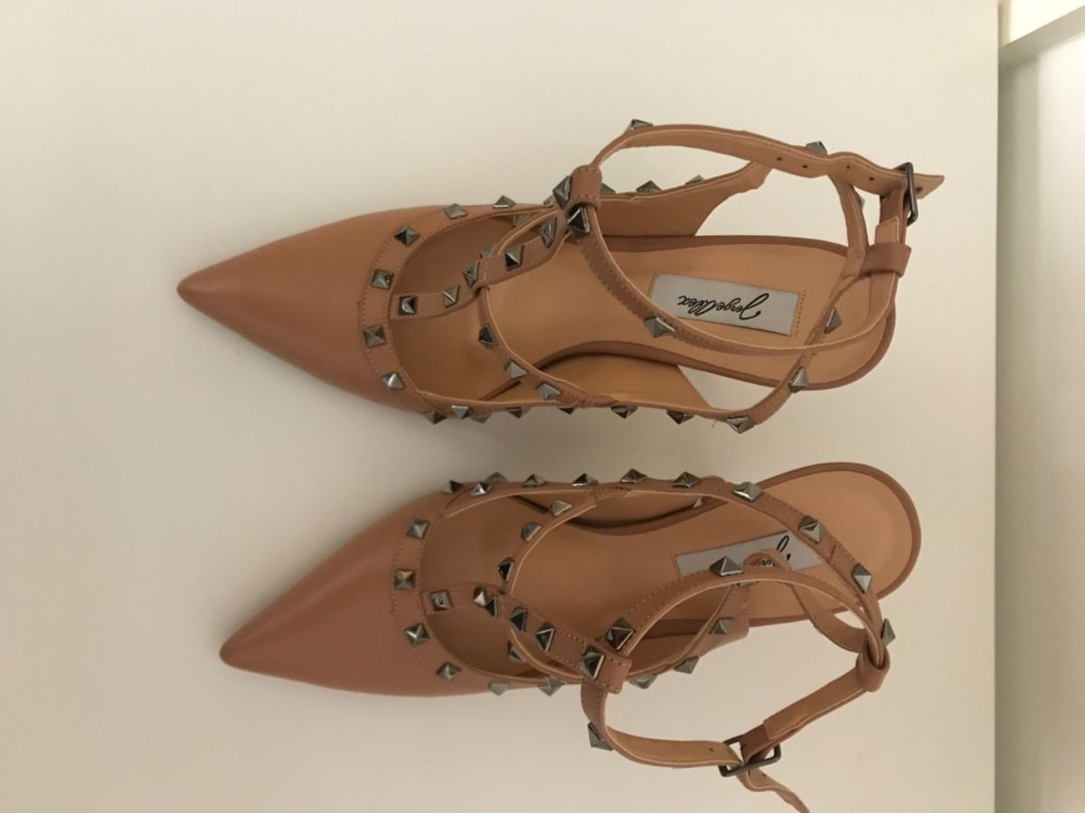 sapato estilo valentino