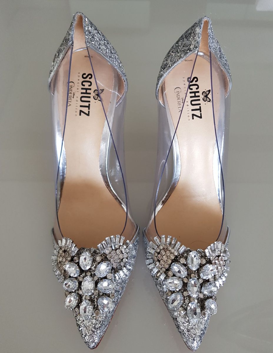 scarpin cinderela schutz