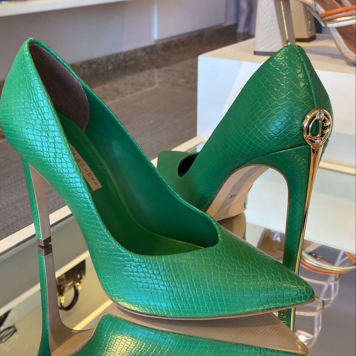 Scarpin jorge hot sale bischoff verde