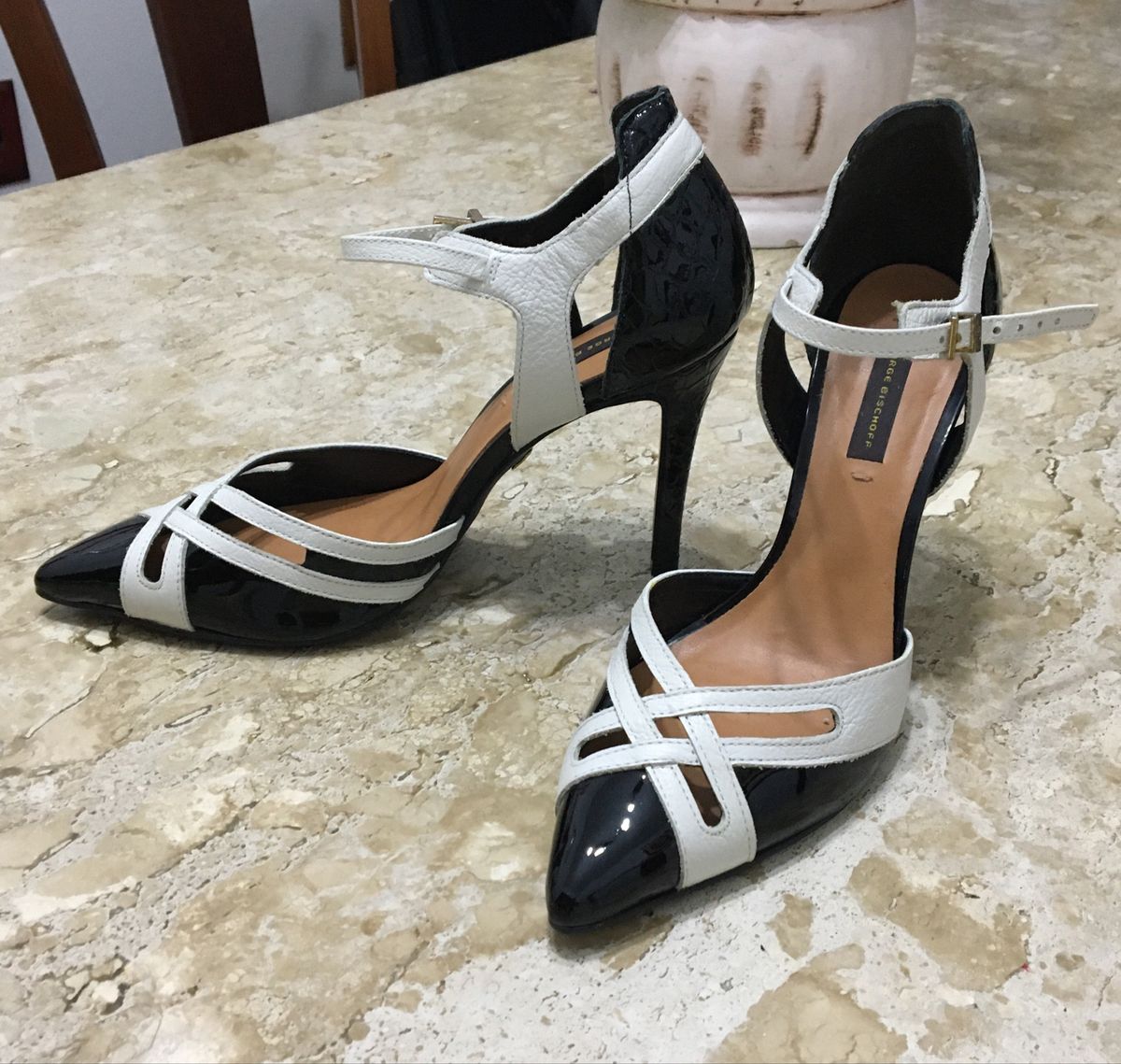scarpin jorge bischoff preto