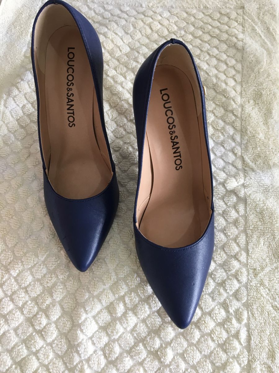 sapatos femininos loucos e santos