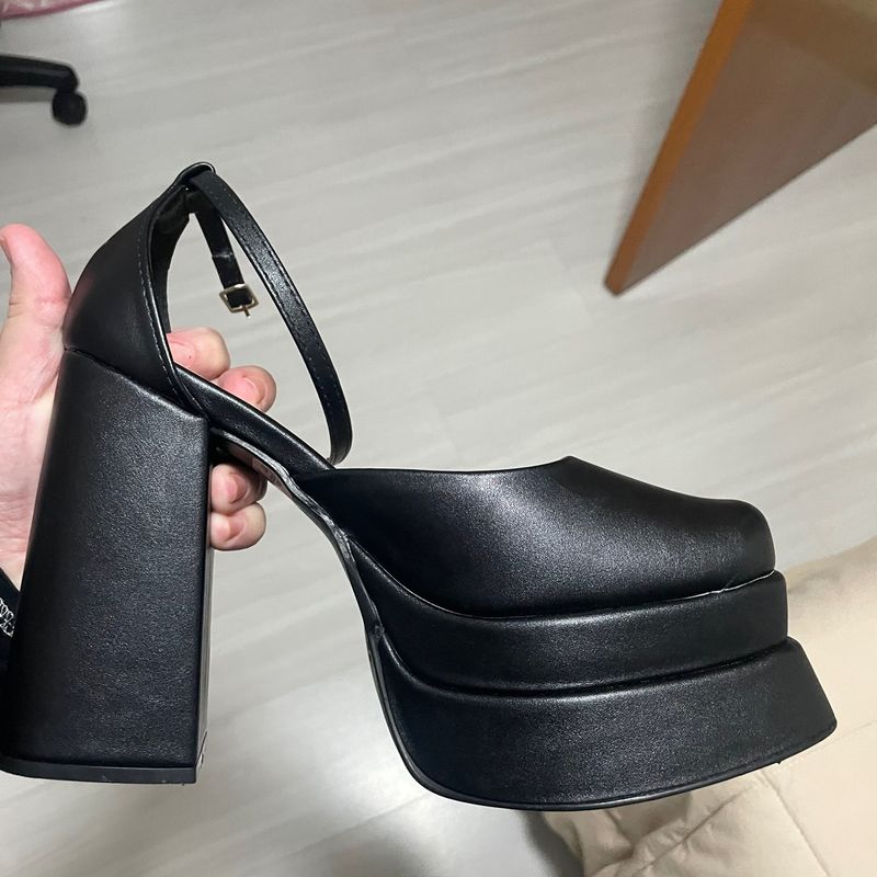 Sandalia scarpin best sale meia pata