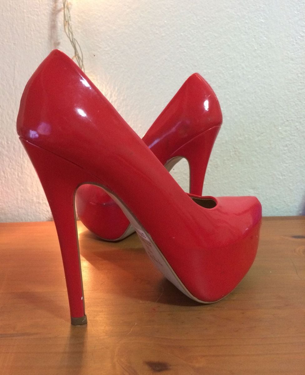 scarpin preto studio z