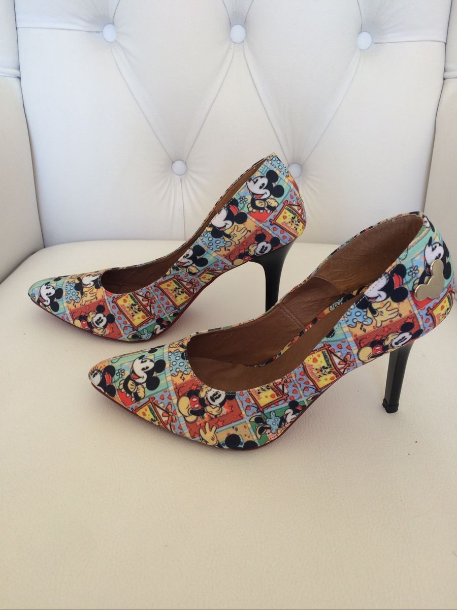 scarpin mickey