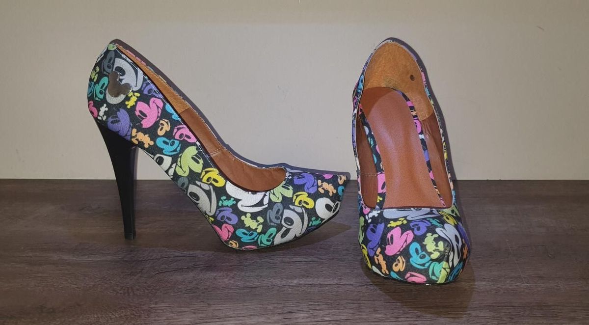 scarpin mickey