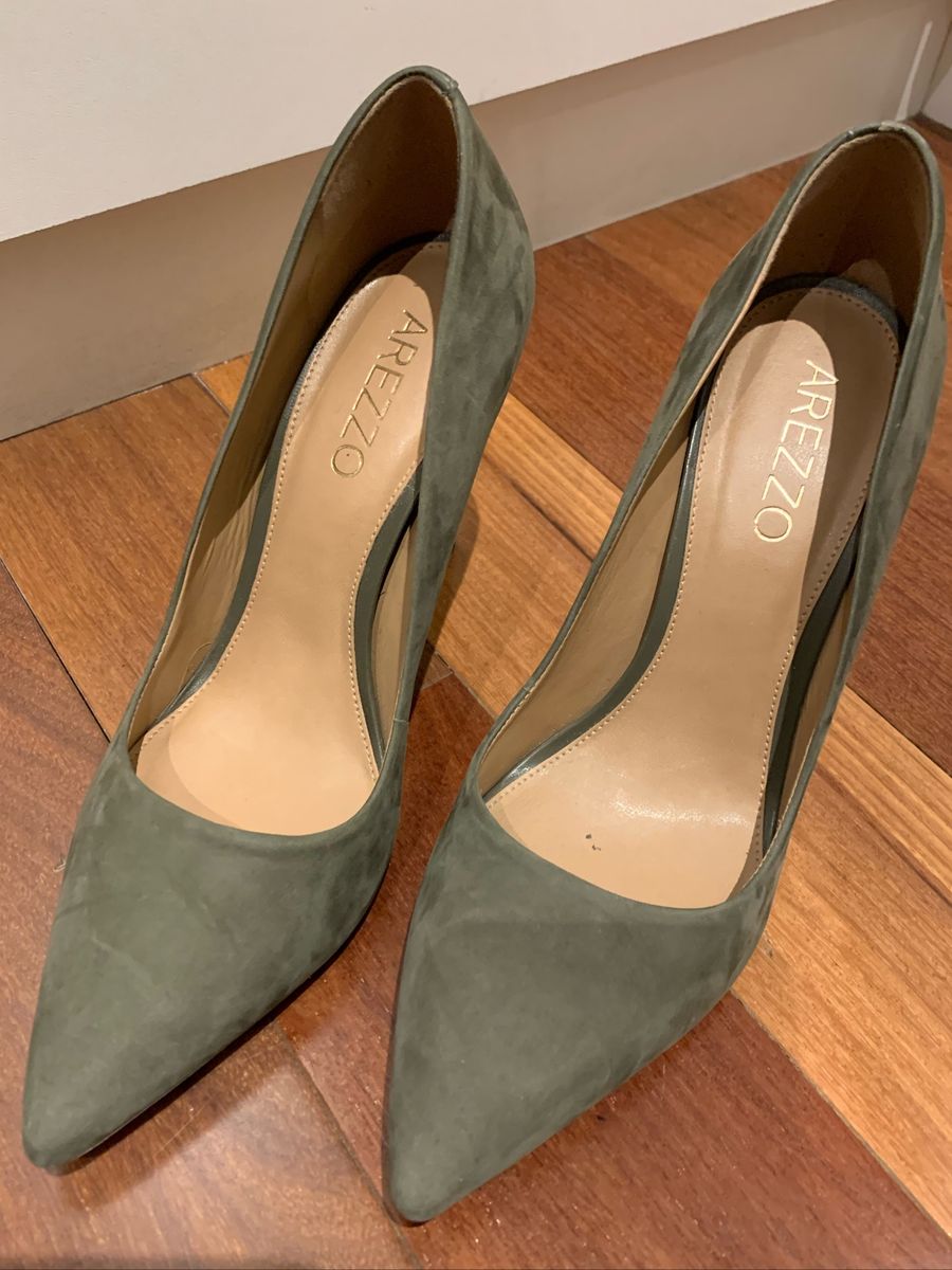 scarpin verde militar arezzo