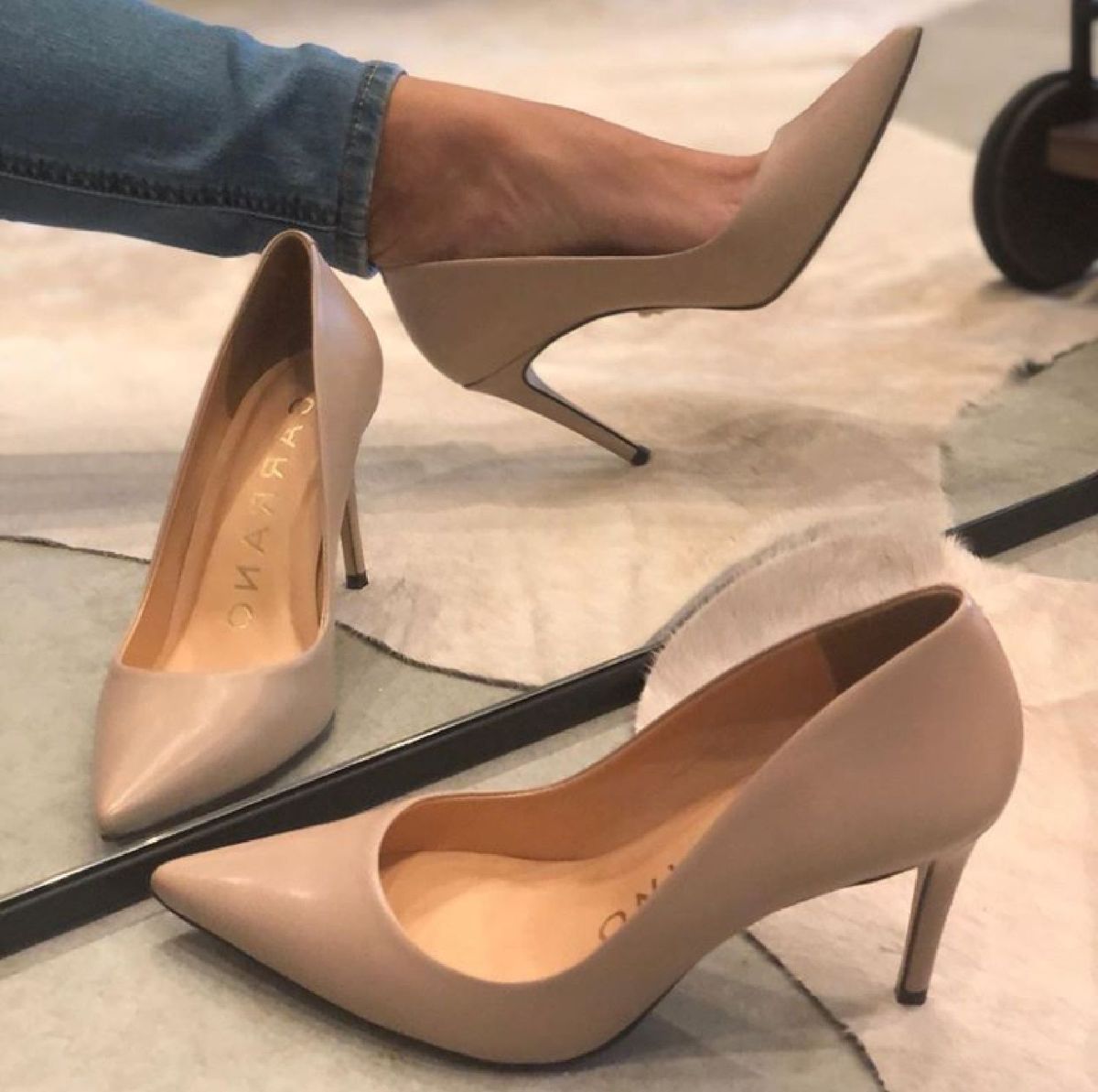 tenis polo feminino preto e rosa