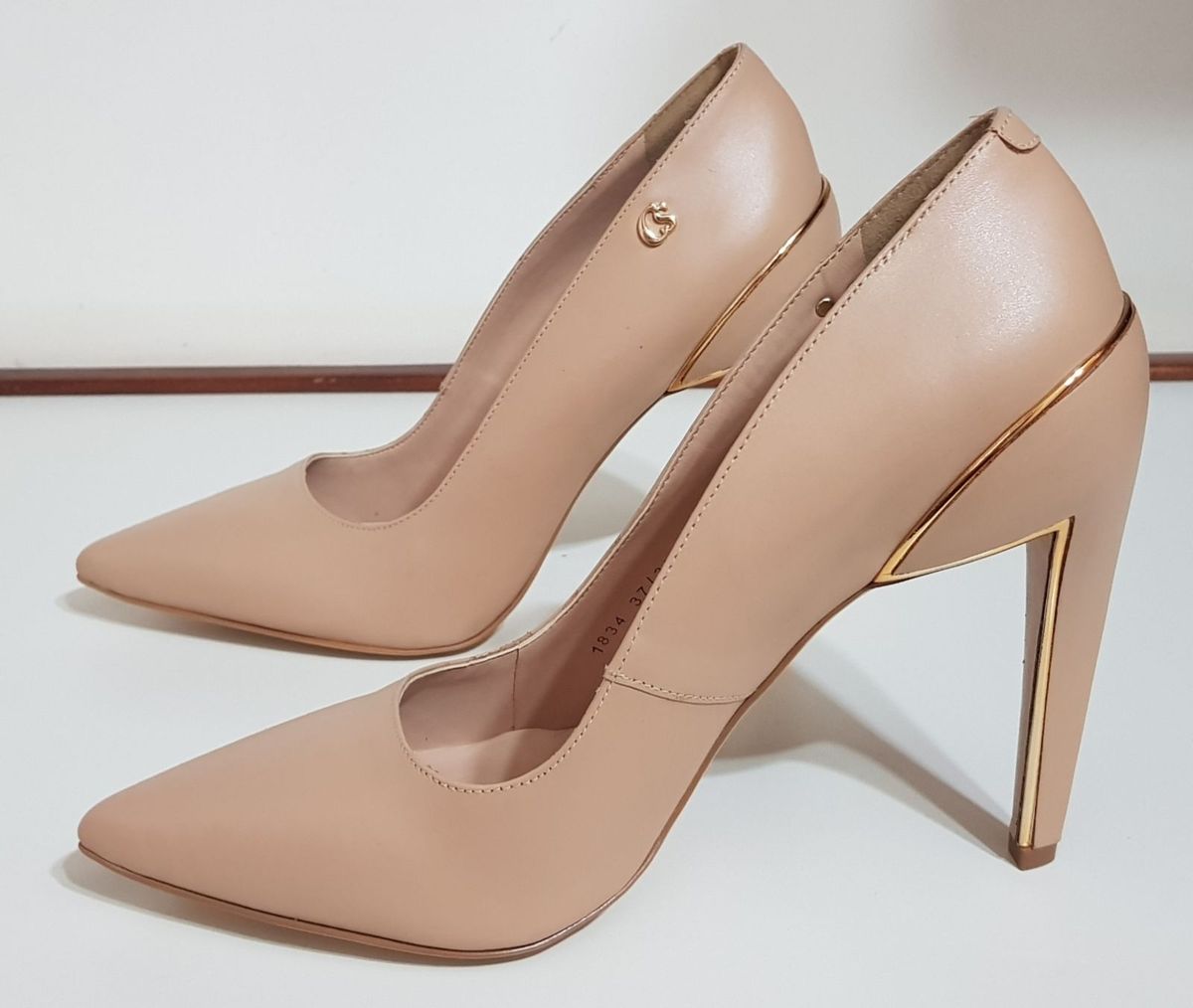 scarpin nude carmen steffens