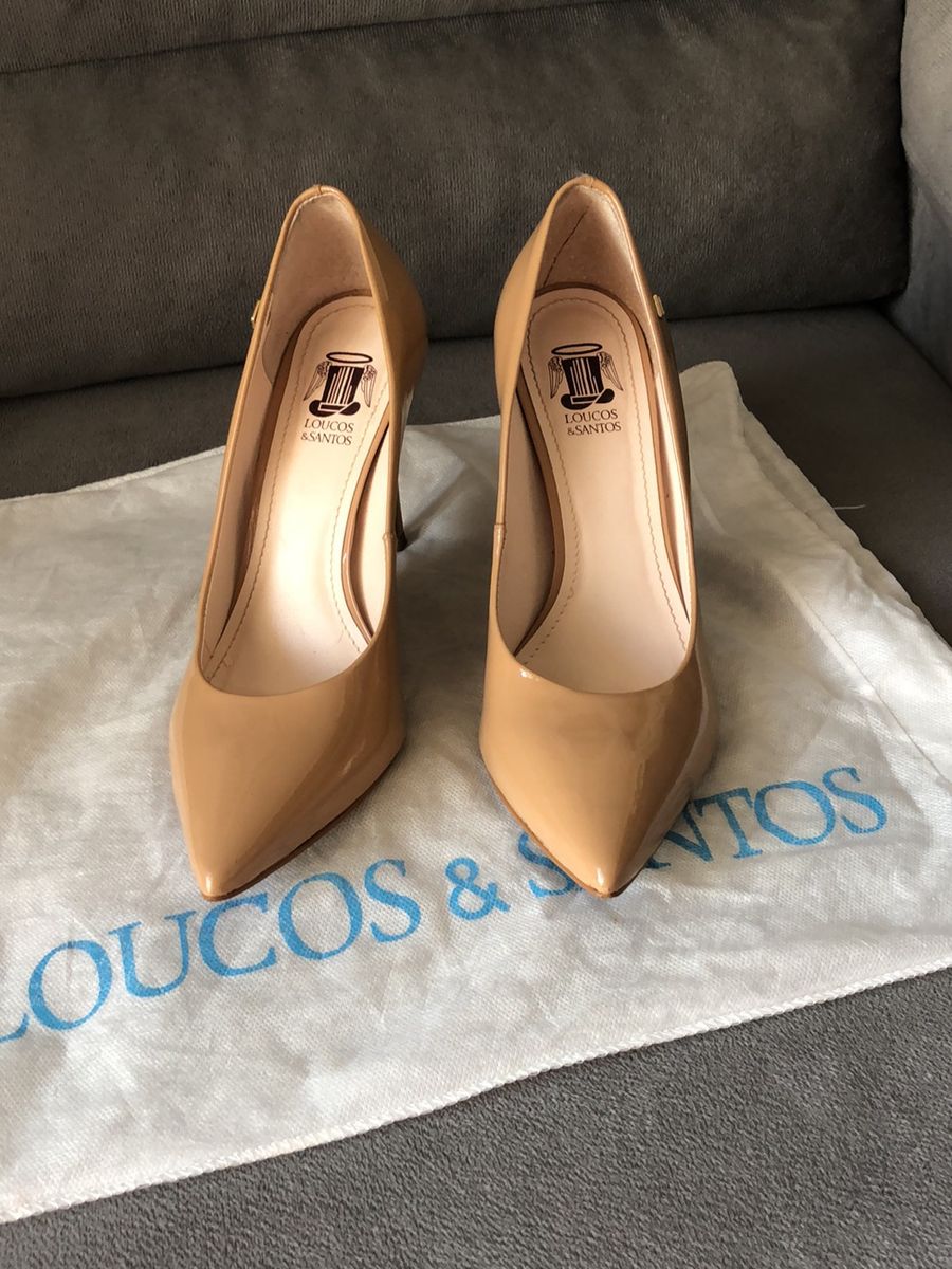 sapatos santos e loucos
