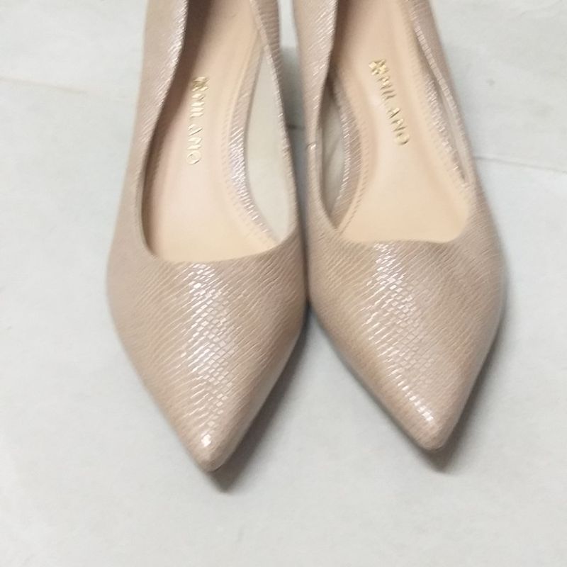 Scarpin nude sales salto pequeno