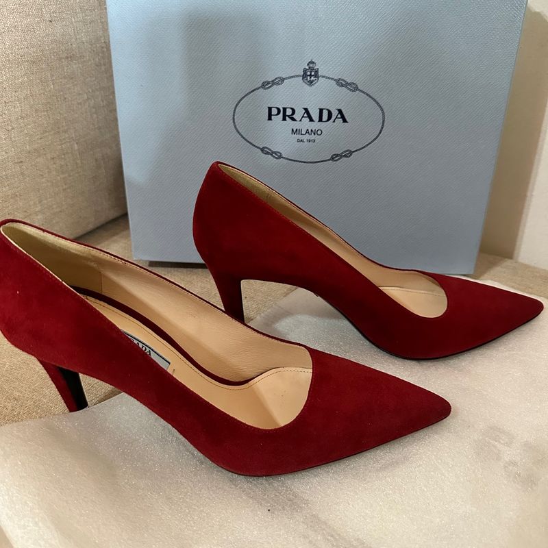 Scarpin prada best sale