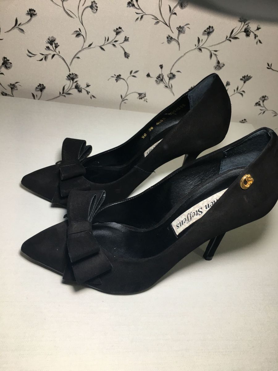 carmen steffens scarpin preto