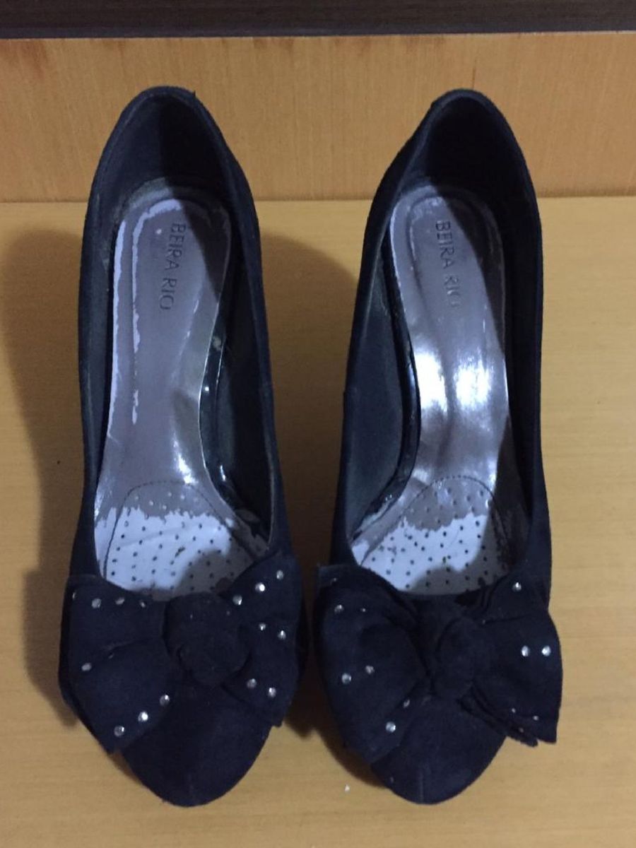 scarpin preto com laço