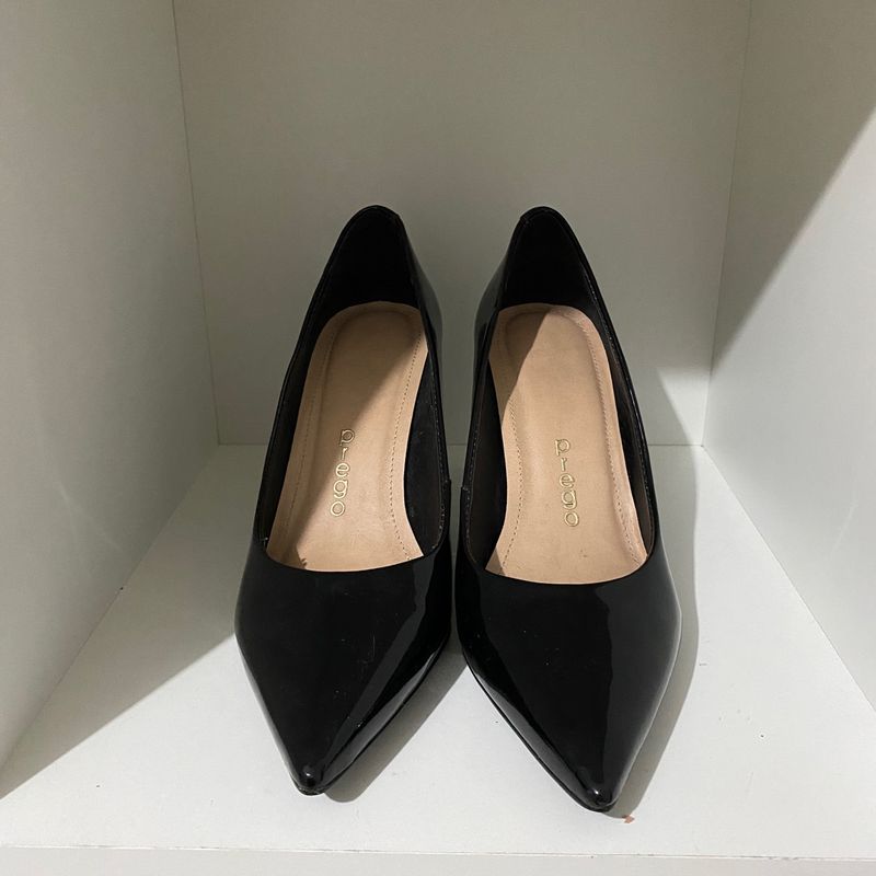 Scarpin preto hot sale prego