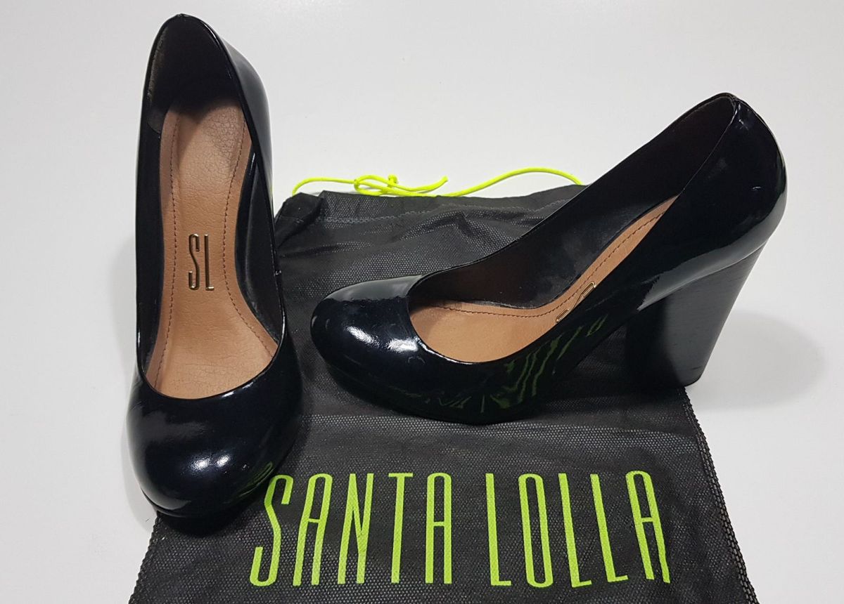 scarpin preto verniz santa lolla