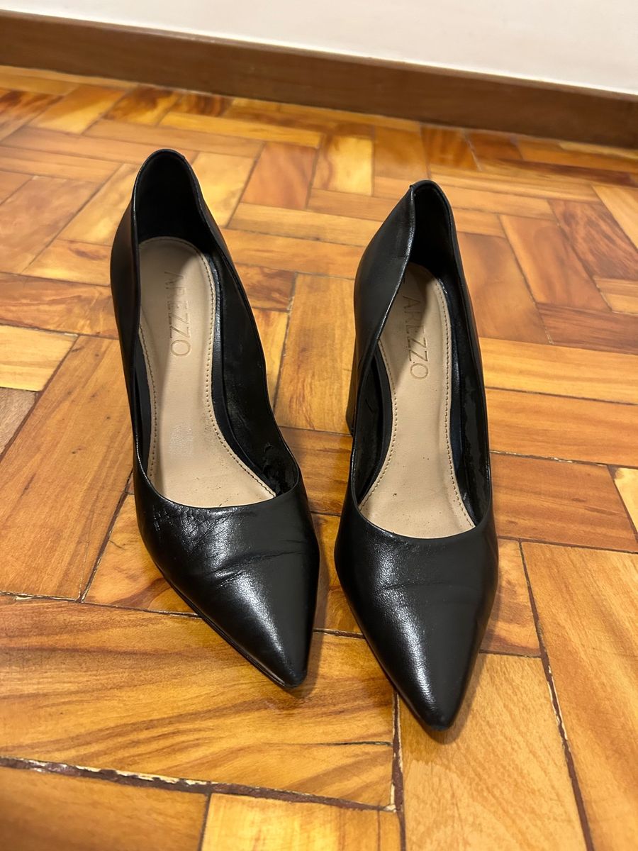 Scarpin Preto Verniz | Rasteira Feminina Arezzo Usado 96901527 | enjoei