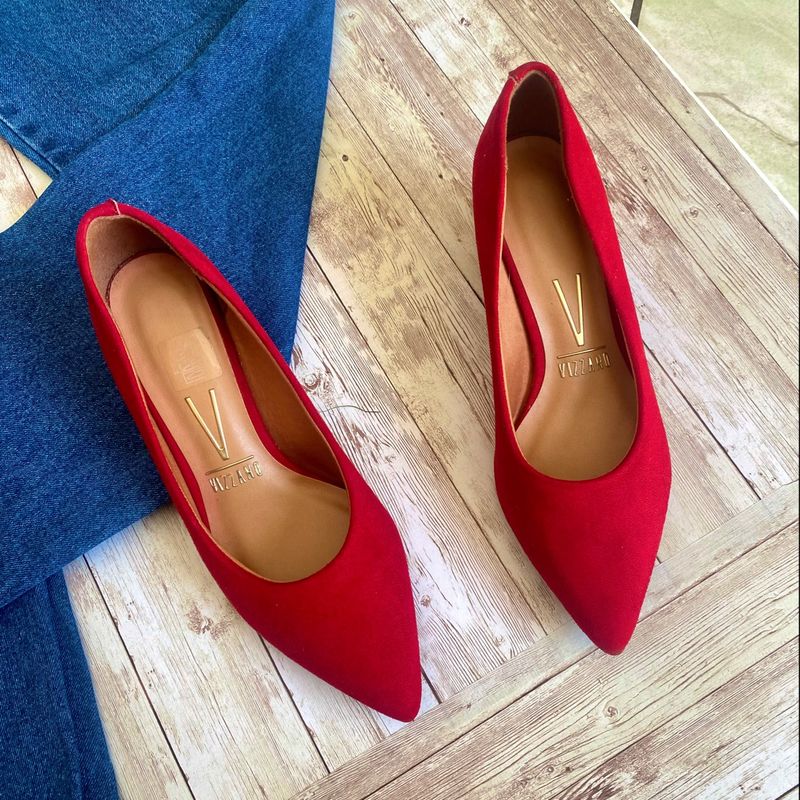 Scarpin vizzano vermelho salto hot sale baixo