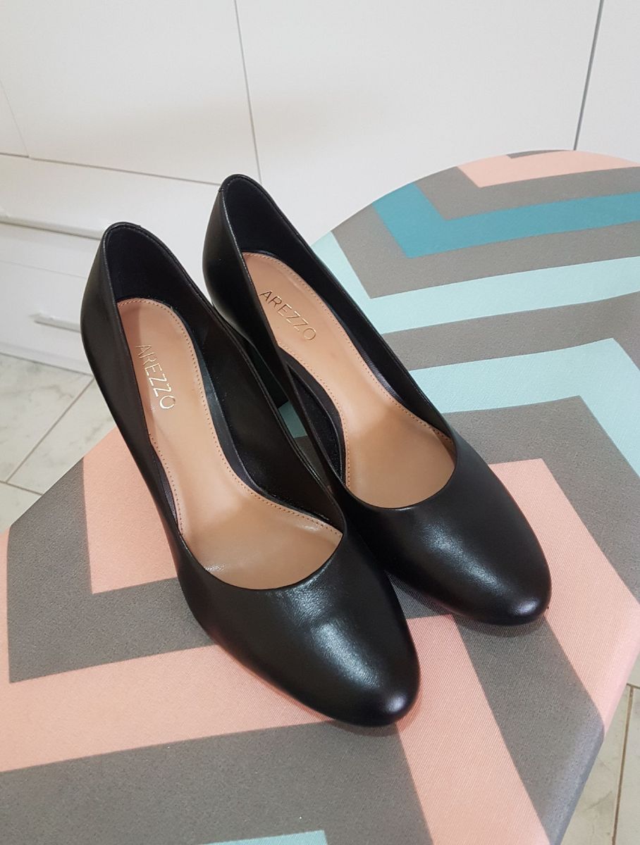 scarpin salto grosso arezzo