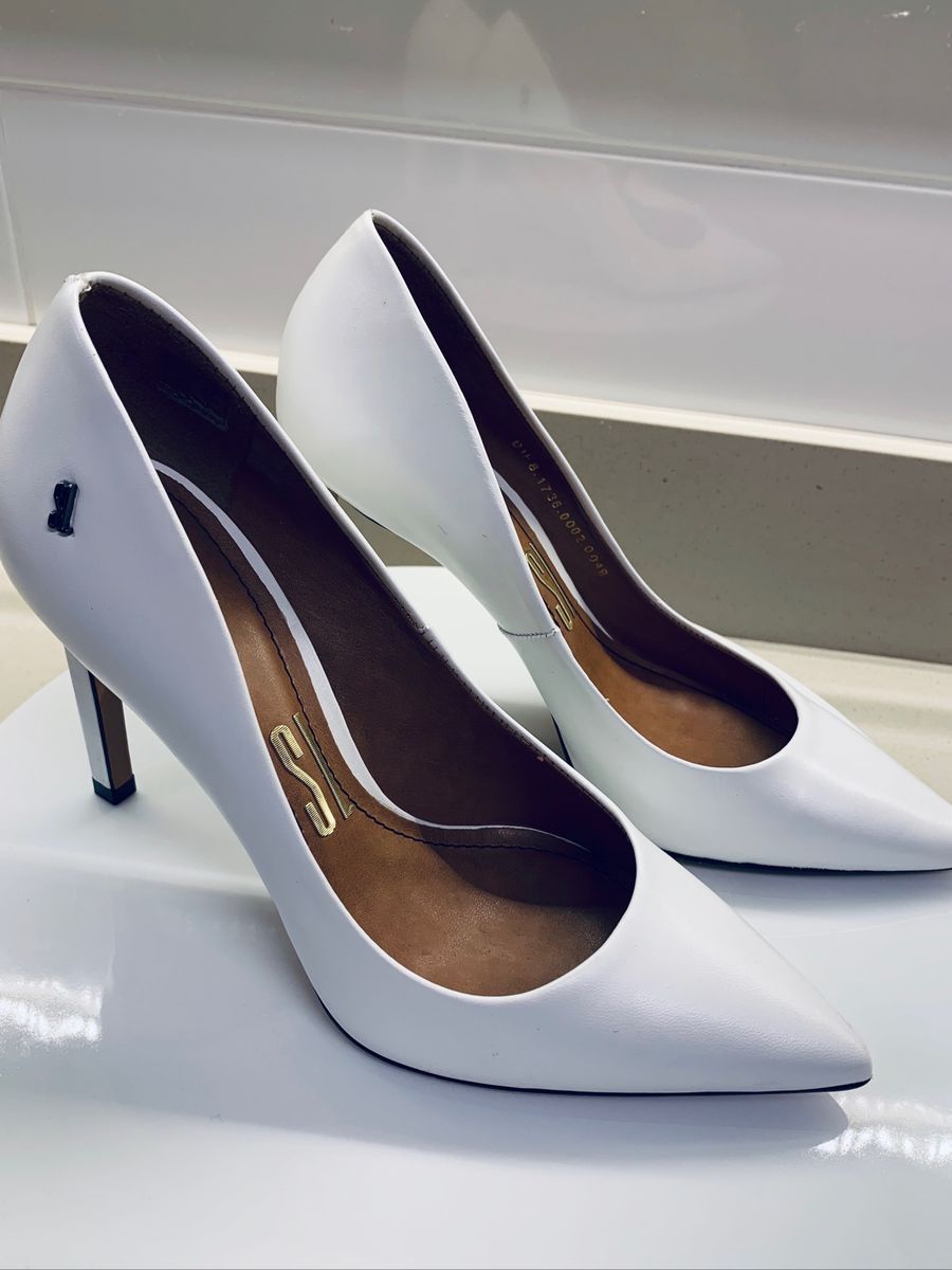 scarpin branco santa lolla