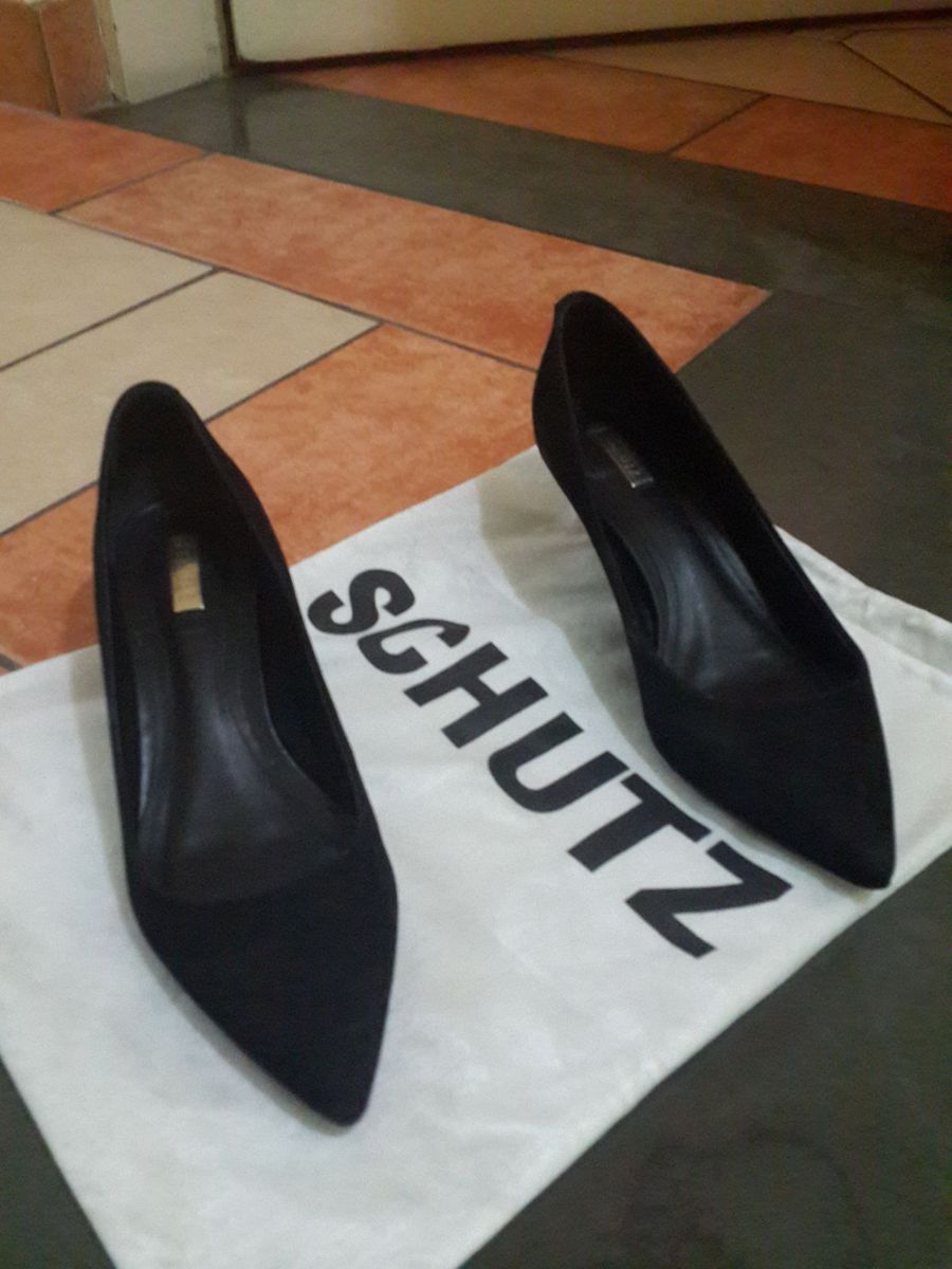 scarpin schutz salto baixo