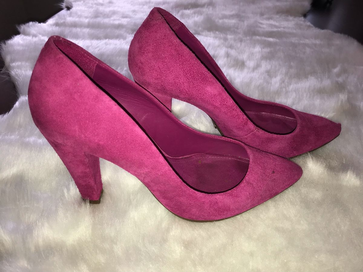 scarpin pink schutz