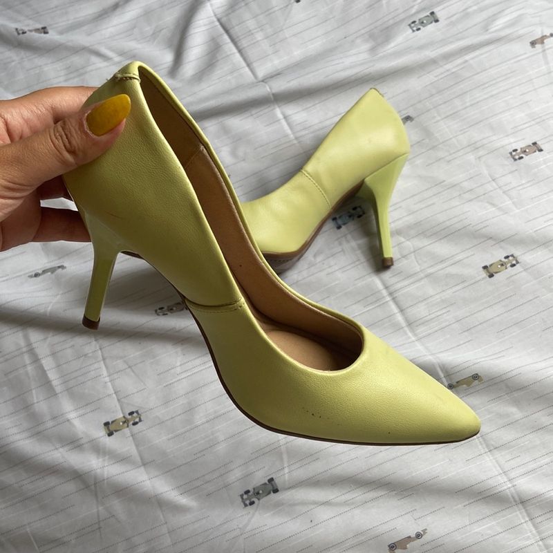 Scarpin verde sale beira rio