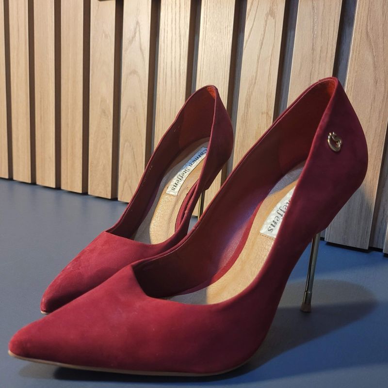 Carmen steffens 2024 scarpin vermelho