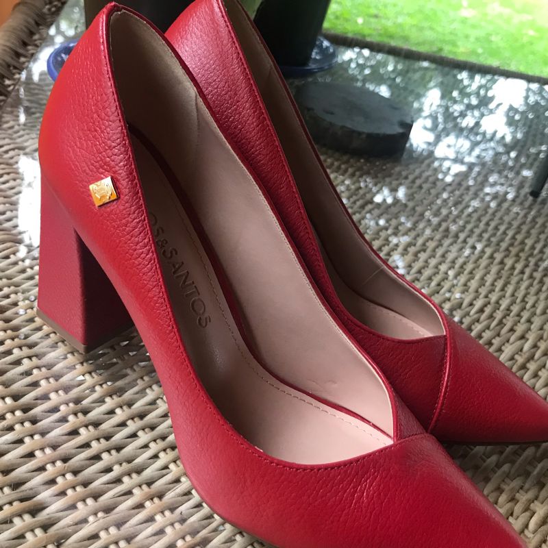 Scarpin Vermelho Scarpin Loucos E Santos Salto Grosso Scarpin - Main Image
