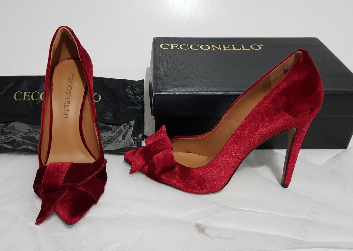 scarpin vermelho com laço