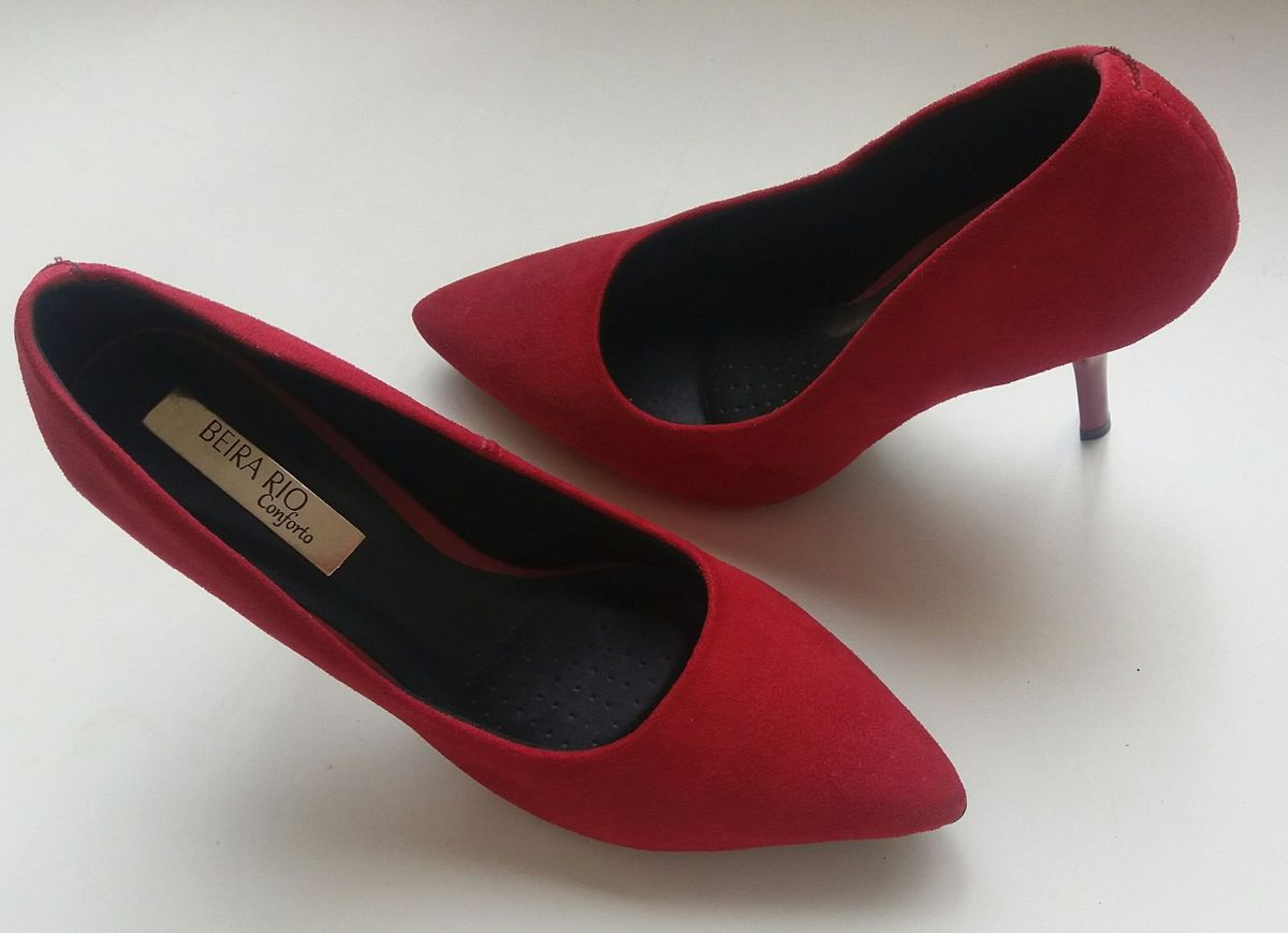 scarpin vermelho confortavel