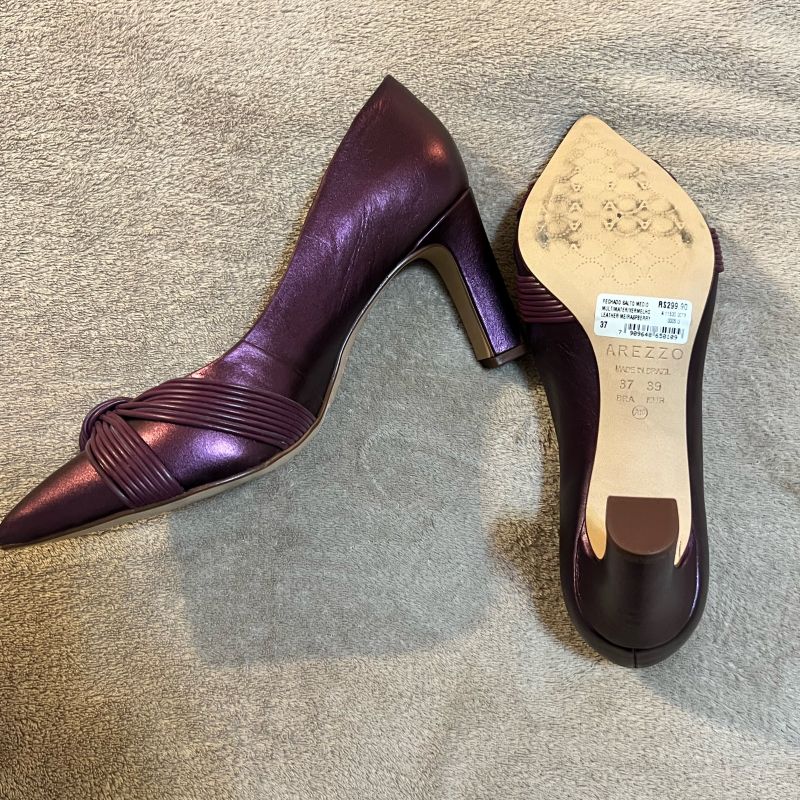 Scarpin Vinho Metalizado Arezzo Sapato Feminino Arezzo Nunca Usado 71913149 enjoei