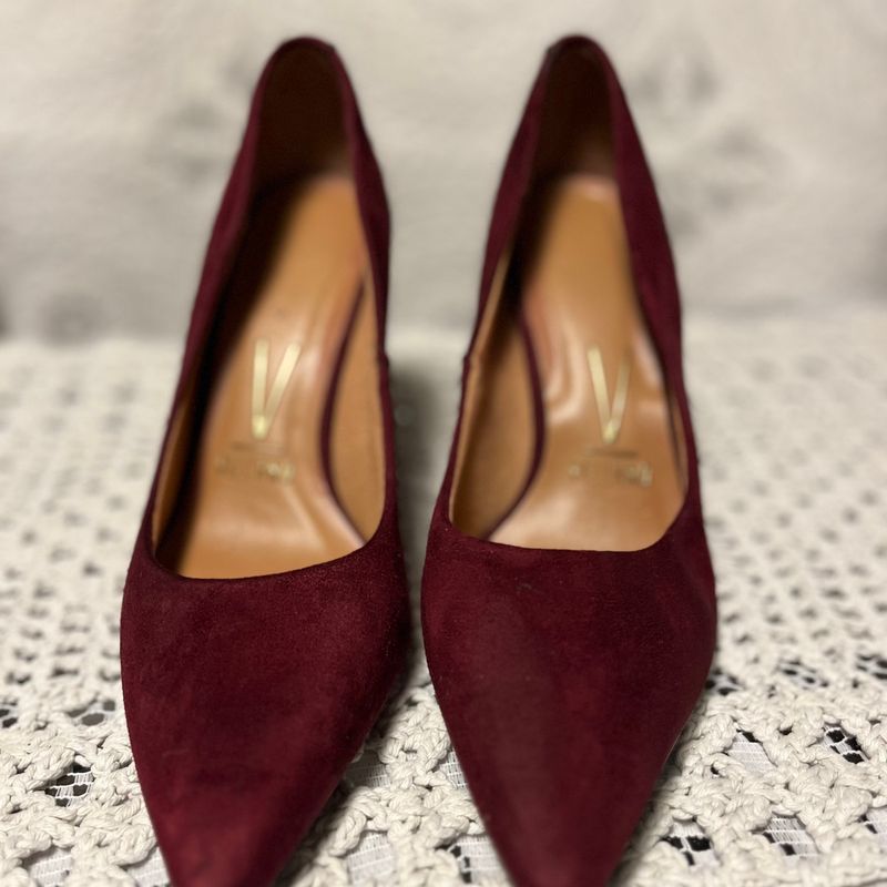 Scarpin cor 2024 de vinho