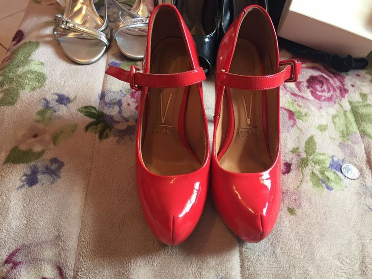 sapato meia pata vermelho vizzano
