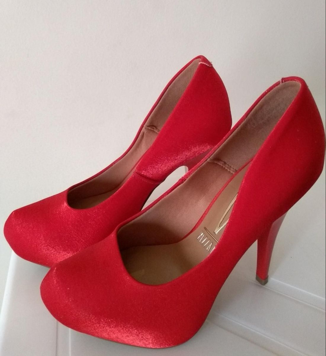 scarpin vizzano meia pata embutida vermelho