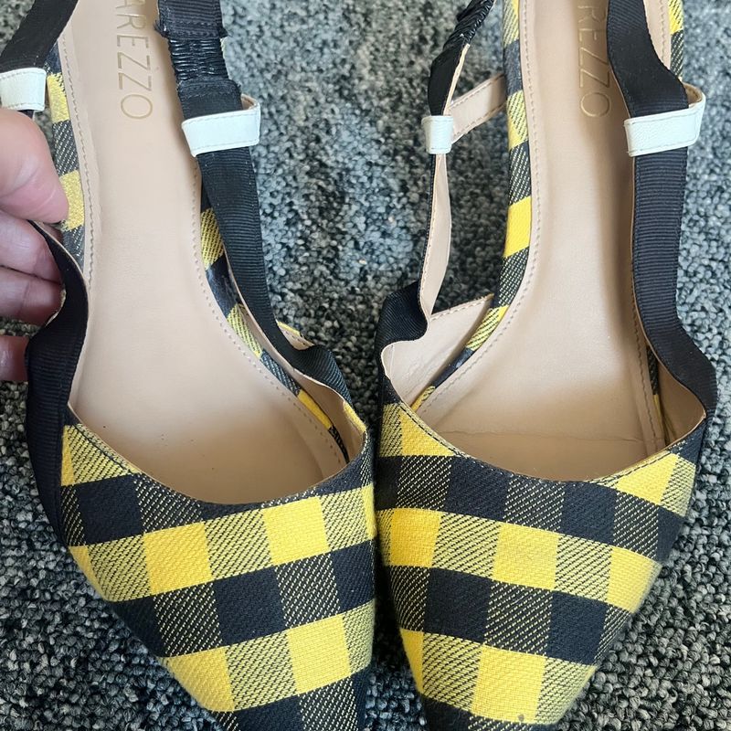Scarpin xadrez sale arezzo
