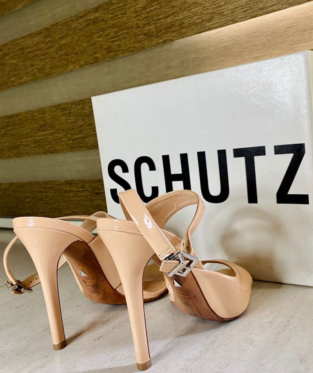 sandálias schutz 2019