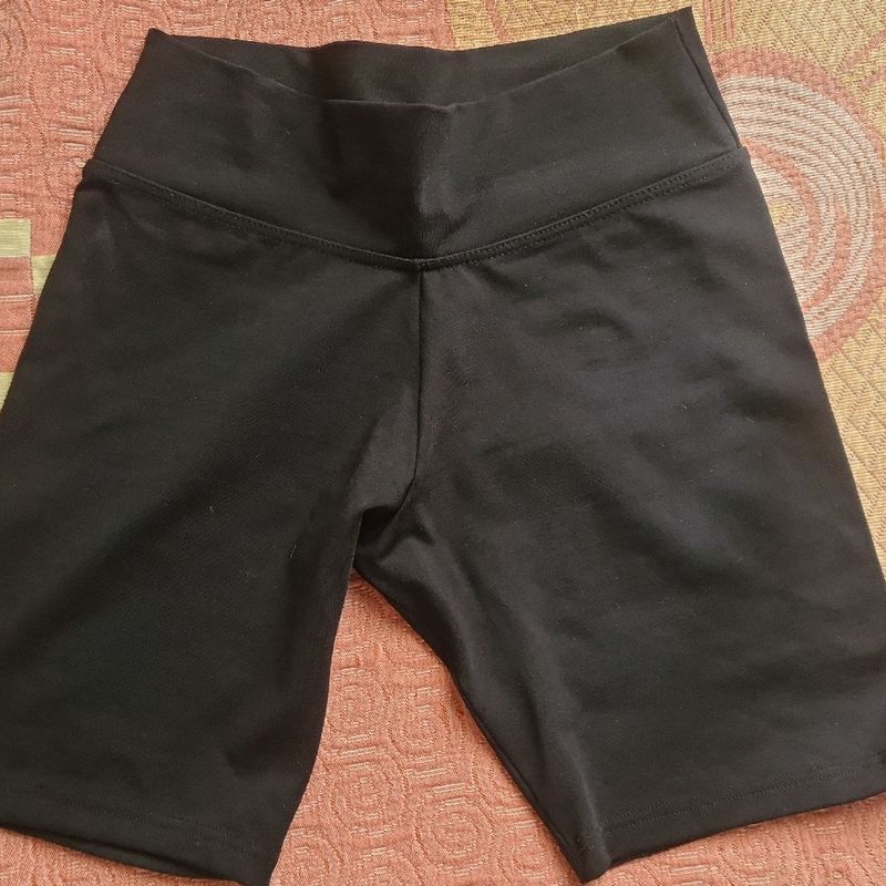 Short Academia Feminino Preto